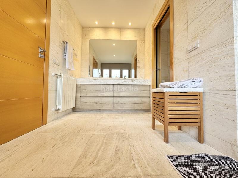 Foto 18f37f5a-ca0e-4707-8aaf-b0df68e12284. Chalet con parcheggio in Ciudalcampo