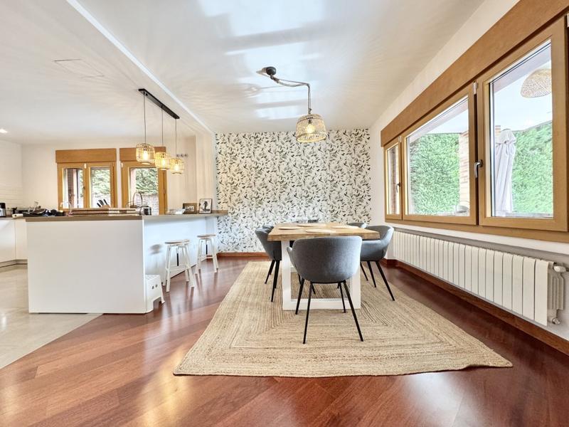 Foto 2be11fac-8bc2-4dcd-8858-ac9e433aac0b. Chalet con parcheggio in Ciudalcampo