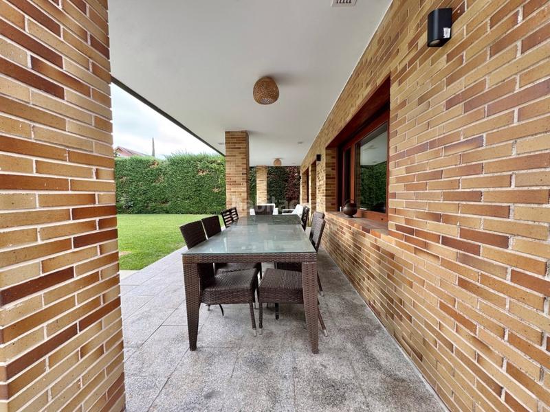 Foto 5e0b5e4c-bc60-4e77-9d5f-e7285d882f20. Chalet con parcheggio in Ciudalcampo