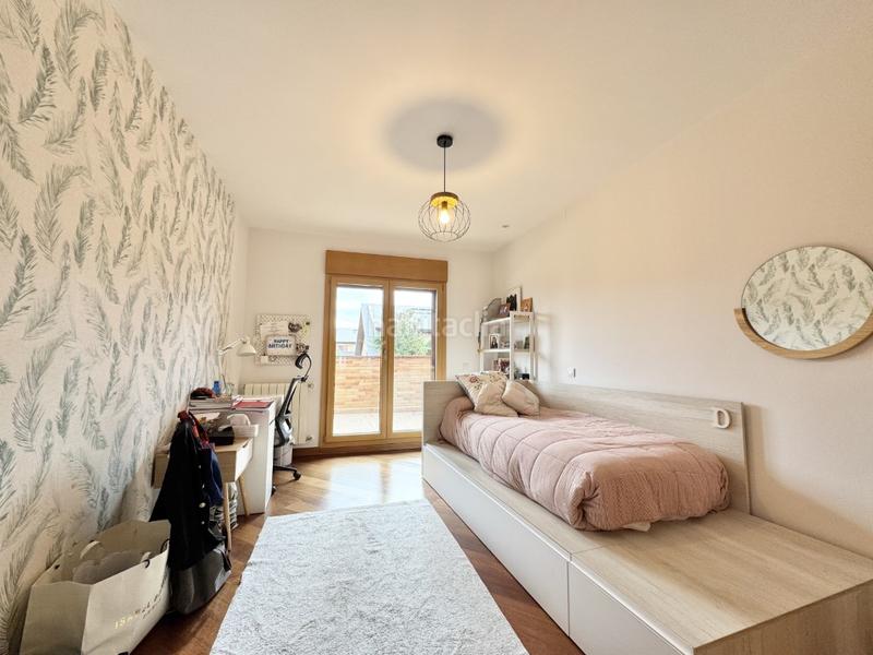 Foto 6cc1d23e-1a2a-4b57-9c8a-d7363561ae74. Chalet con parcheggio in Ciudalcampo