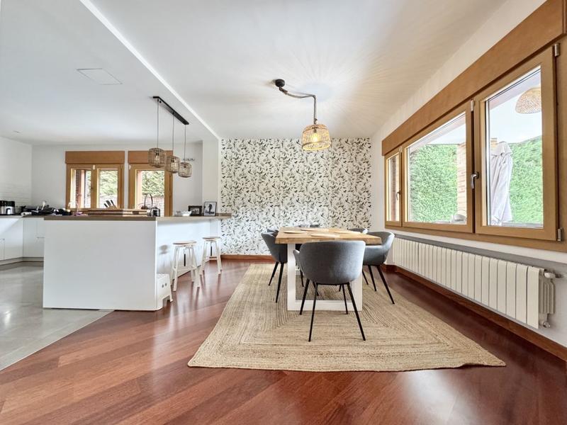 Foto 75ca371d-892e-4528-8af0-88ee9f22f539. Chalet con parcheggio in Ciudalcampo