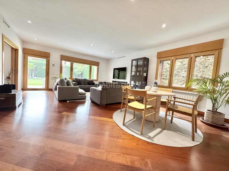 Foto 78068d34-1b8c-43d2-8bca-be3e66d89715. Chalet con parcheggio in Ciudalcampo