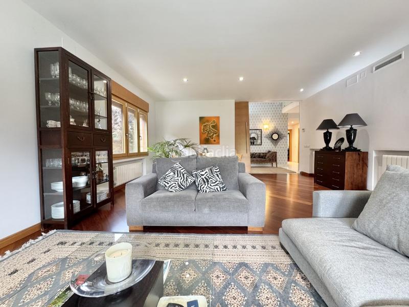 Foto 91d9c3d2-7e7e-457c-9924-709aed301dbd. Chalet con parcheggio in Ciudalcampo