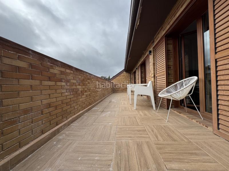 Foto f9516ea0-87b9-422b-8f9d-64e78089e9c7. Chalet con parcheggio in Ciudalcampo