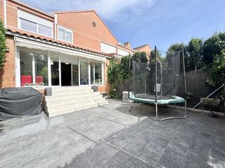 Reihenhaus in Club de Campo. Club de campo