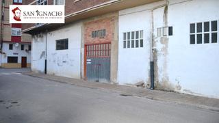 Parking voiture à Calle nuestra señora del carmen 4. Lonja a la venta en villarcayo.