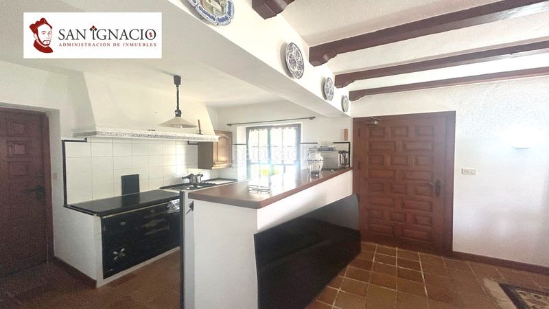 Foto 430e2e6a-c55a-4004-a475-754663cd3af2. Casa amb calefacció aparcament a Merindad de Montija