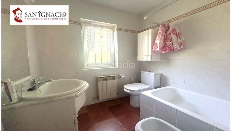 Foto d6293104-fc43-4e27-a5c5-59f7f397d203. Casa amb calefacció aparcament a Merindad de Montija