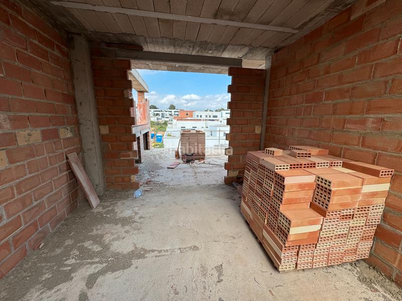 Foto 1b4b05e9-06c4-483d-8906-94d2aa8fca08. Chalet in calle serpis 11 in San Antonio de Benagéber