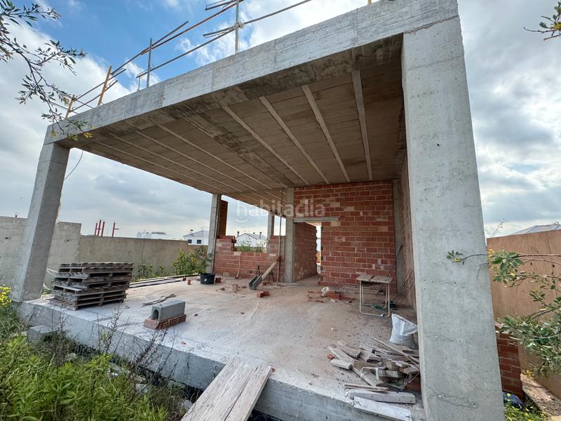 Foto 2f0dff55-2c69-4ebd-a309-020f112d43f3. Chalet in calle serpis 11 in San Antonio de Benagéber