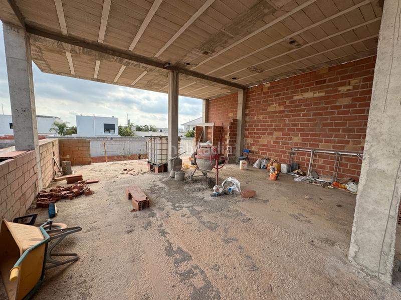 Foto 8d99533e-a132-42c0-b9b1-fcedb4d3c446. Chalet in calle serpis 11 in San Antonio de Benagéber