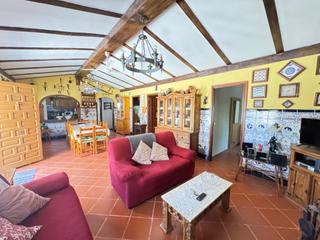 Mas  Cv-245. Una finca rústica con encanto mediterráneo, ideal para vivir con