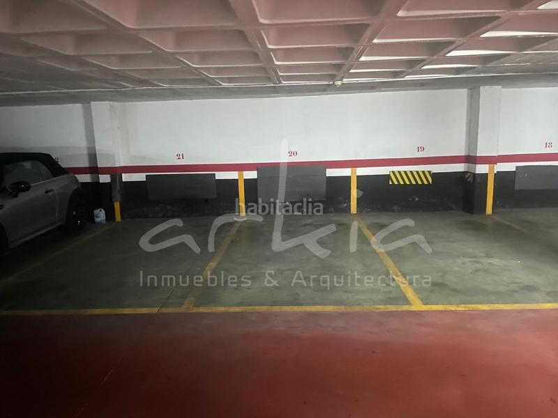 Foto 089290e8-2014-4a8f-bac7-0e3db8d17d53. Autoparkplatz in Gran Via Valencia