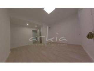Oficina a El Pla del Remei. Arkia inmuebles  arquitectura. te ofrece oficina en planta baja,