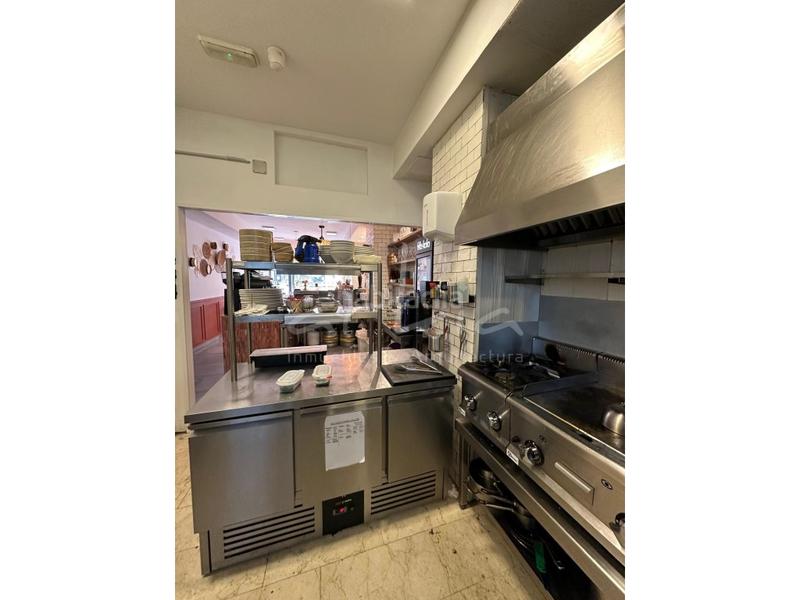 Foto f78e15cc-dc41-424c-b5c5-f9d5091f1d68. Traspaso local comercial arkia inmuebles arquitectura te ofrece restaurante en traspaso en ciutat vella Sant Francesc. en Valencia