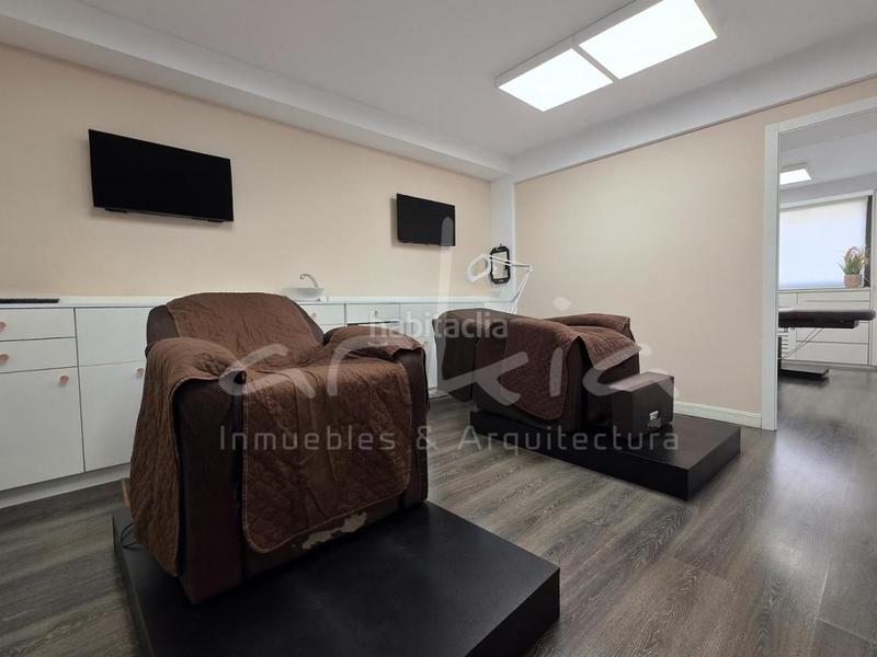 Foto 95a591e9-2641-4891-a4f5-75fb11df7d0a. Umzug geschäftsraum in El Pla del Remei Valencia