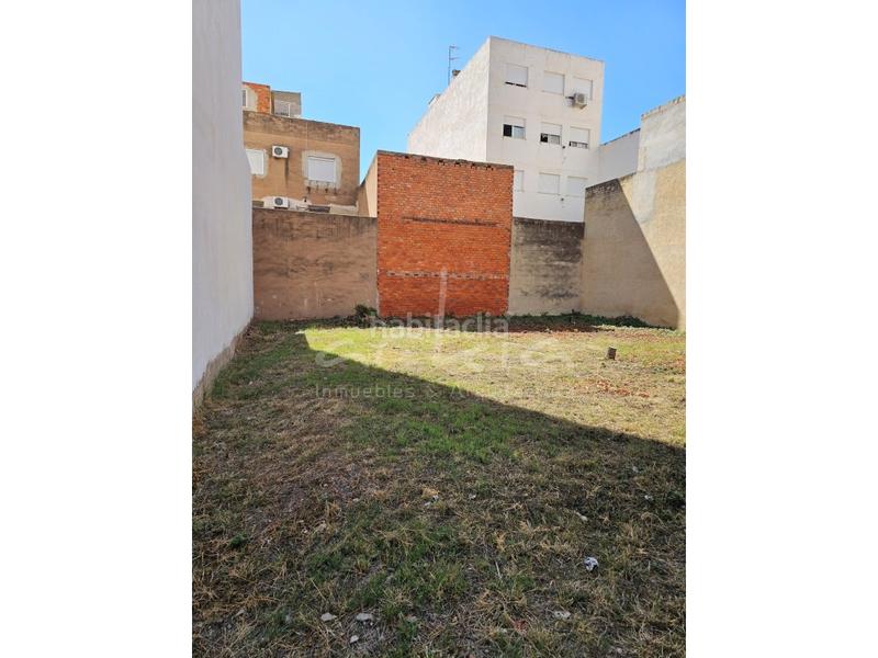 Foto 4d6d39a2-48a2-4e1e-b93d-7cf6e3e8f25d. Terreny residencial a Avenida de Abril-9 de Octubre Sagunt
