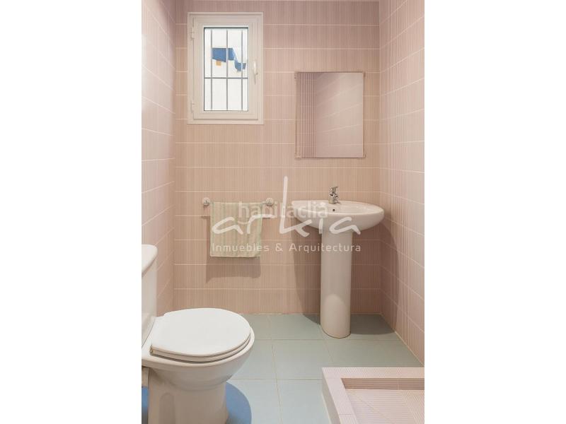 Foto 37173d61-c395-41e2-9ee1-fc07ce360857. Geschäftsraum in Avenida de la Paz Xirivella