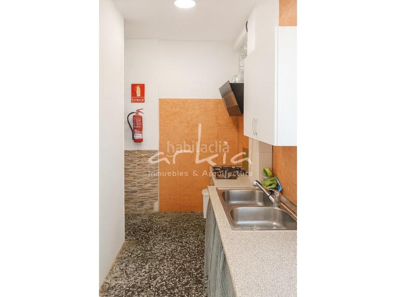 Foto fb944ee2-21d2-4e3a-9efa-33ccbb9b014a. Geschäftsraum in Avenida de la Paz Xirivella