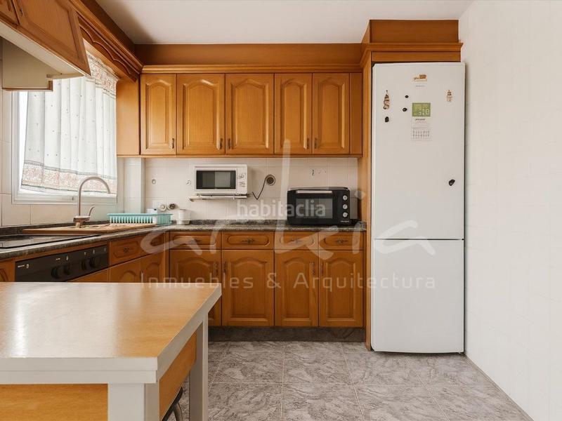 Foto 80fd9f59-2c90-4585-9fc0-ccd3db241457. Etagenwohnung in Avenida de la Paz Xirivella