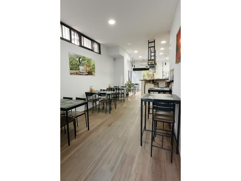 Foto 75a6bb7d-3fcc-453b-99f6-4b23d056f84f. Traspaso local comercial arkia inmuebles arquitectura te ofrece barpizzeria en traspaso en benimaclet . en Valencia