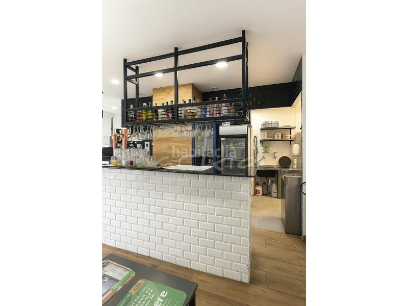 Foto ea860170-c344-44a5-8593-95e564437a78. Traspaso local comercial arkia inmuebles arquitectura te ofrece barpizzeria en traspaso en benimaclet . en Valencia