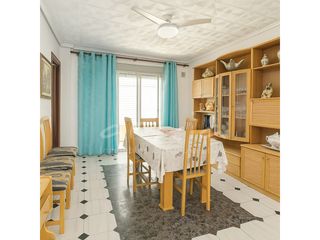 Etagenwohnung  Calle fuente encarroz. Piso en venta en valencia, malvarrosa