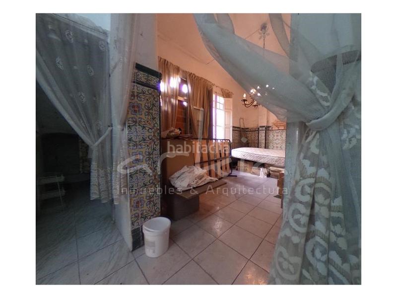 Foto 048a5c8b-f2ea-451f-940a-0fd4cb0d6fe0. Casa arkia jesus ofrece casa independiente en venta. en Valencia