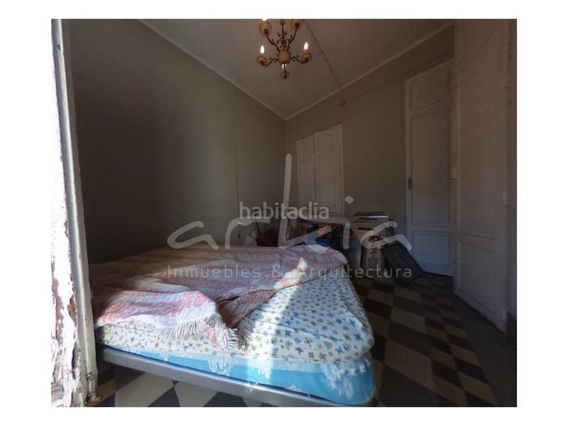 Foto 2a0499df-026e-4361-a6be-91db0819f367. Casa arkia jesus ofrece casa independiente en venta. en Valencia