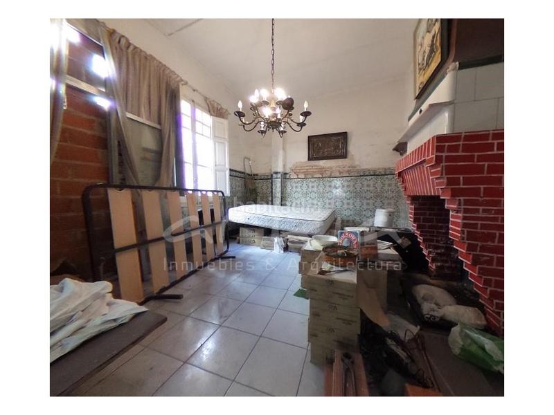 Foto 2cdf78c8-254e-475f-9003-16f74daad400. Casa arkia jesus ofrece casa independiente en venta. en Valencia