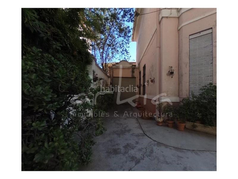 Foto 2d487525-7c40-47fb-ad5c-45c34713ff81. Casa arkia jesus ofrece casa independiente en venta. en Valencia