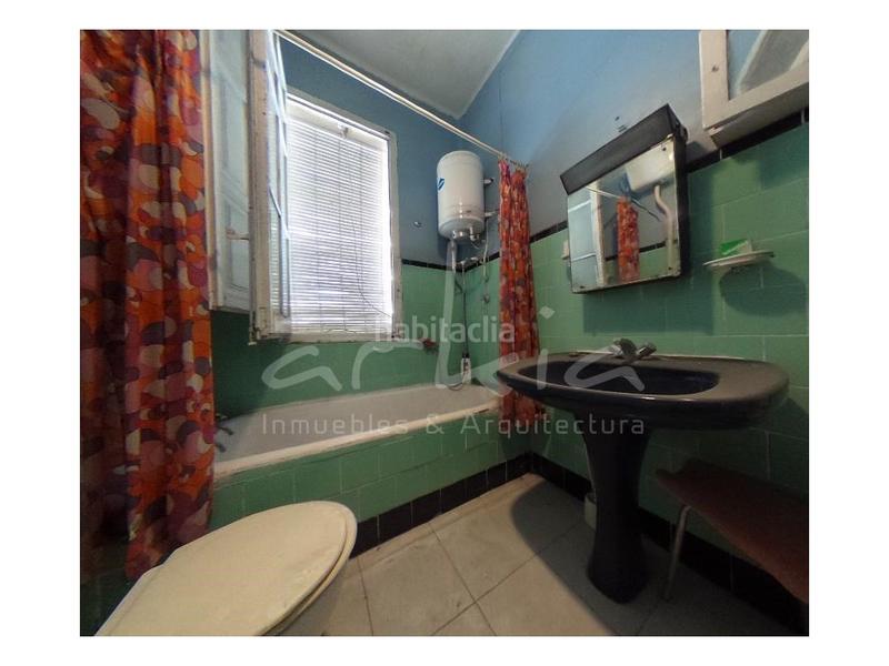 Foto 49292e83-2352-4a2c-8f8a-44102676f51e. Casa arkia jesus ofrece casa independiente en venta. en Valencia