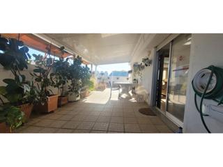 tic en Mont Olivet. Arkia inmuebles  arquitectura. te ofrece tico en venta en valen