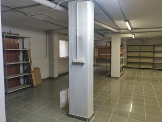Affitto Locale commerciale in Cambre. Cambre- temple: local comercial de 366 m2.