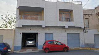 Casale in Roquetas pueblo. Espectacular casa sobre locales en pleno centro de roquetas de m