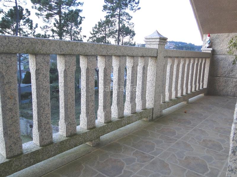 Foto 9a7b9c8f-5f77-495f-99c0-4cbc0f710bd2. Chalet avec parking dans Nigrán centro Nigrán