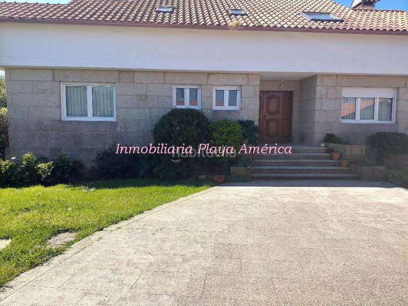 Foto 9e596e38-05e4-4e77-9ebe-43c2daef7219. Xalet amb aparcament a Panxón Nigrán