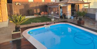 Lloguer Casa a San Pedro da Ramallosa. Casa con piscina en la zona alta de playa américa