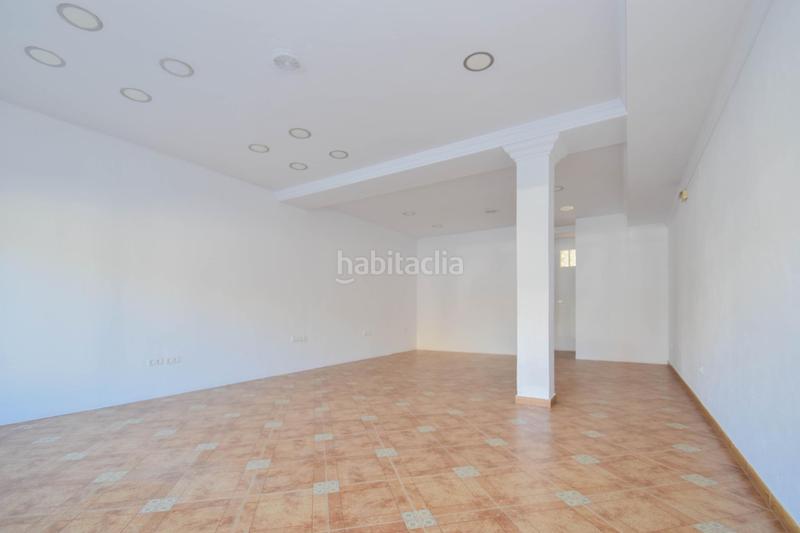 Foto 49cc6ce2-671f-4d80-8e78-6461c90ef2b0. Casa espectacular casa con dos locales y terreno en casanueva. en Pinos Puente