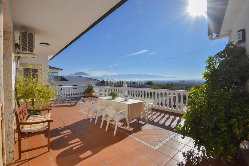 Foto 7450714a-25a4-42b9-ab75-7e735d9dbd1e. Casa espectacular casa con dos locales y terreno en casanueva. en Pinos Puente