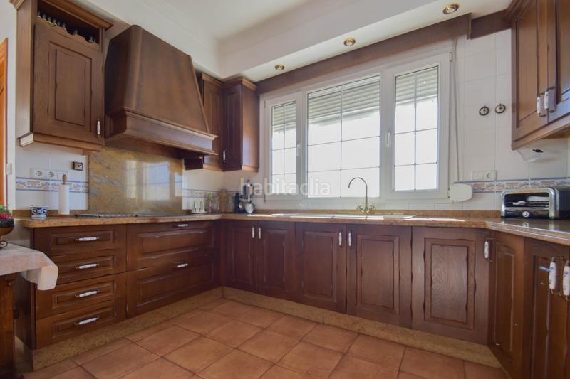 Foto 74a778fb-1572-46c4-a237-0317b27d8d40. Casa espectacular casa con dos locales y terreno en casanueva. en Pinos Puente