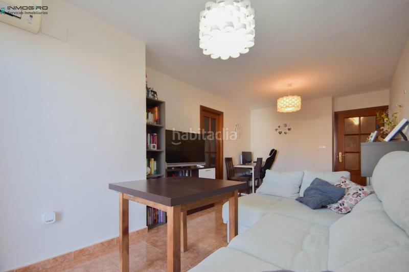 Foto c695e0bf-51c3-4a94-9381-ab4acad500a9. Pis amb aparcament a Atarfe