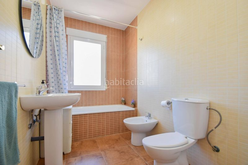 Foto 4aa6ddf9-ac6c-495d-bb2d-d2e7e827a2f4. Pis amb aparcament a Atarfe