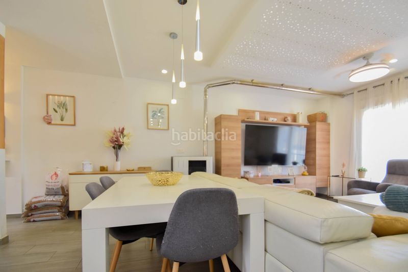 Foto a02289b4-a678-4e7d-b6cd-4f3c723da224. Pis amb aparcament a Atarfe