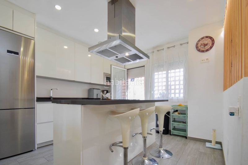 Foto d20d048e-044e-4121-9c30-b5aa3696705f. Pis amb aparcament a Atarfe