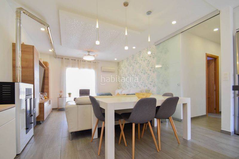 Foto d2d514f3-e090-43d3-85d1-e22ffc07d52d. Pis amb aparcament a Atarfe