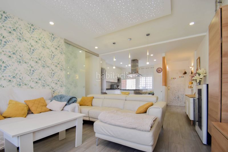 Foto f36adcf9-43f7-4989-9c49-fcda6f45f061. Pis amb aparcament a Atarfe