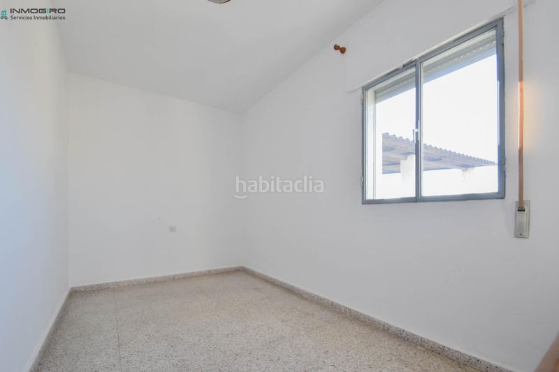 Foto 08a97c84-8ebb-4d42-b202-d5a941dd4c49. Casa adossada amb aparcament a Atarfe