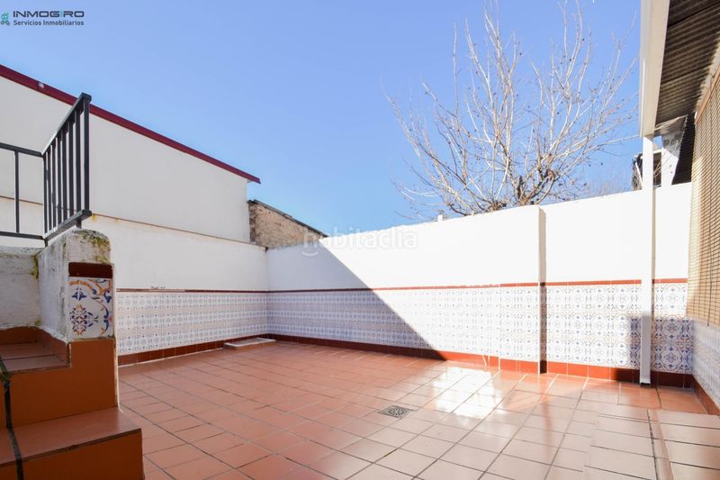 Foto 08d6ecbb-dfb5-43a9-8d07-2e5421ac0e0e. Casa adossada amb aparcament a Atarfe