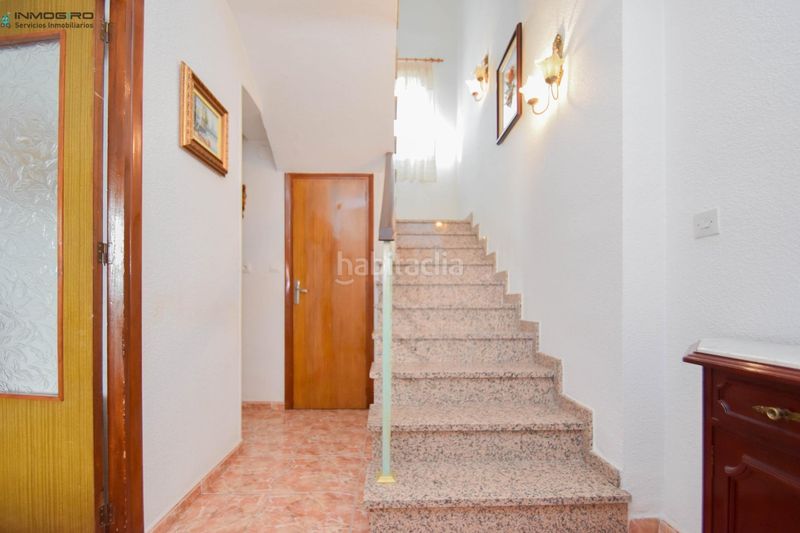 Foto 9be13914-efda-452c-b42e-154a36f3bf96. Casa adossada amb aparcament a Atarfe